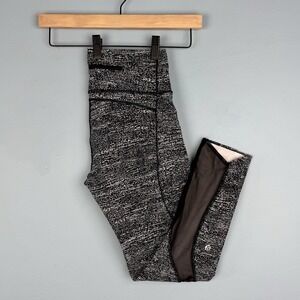 Lululemon Womens 8 Pace Perfect 7/8 Tight Leggings 25" Air Time White Black